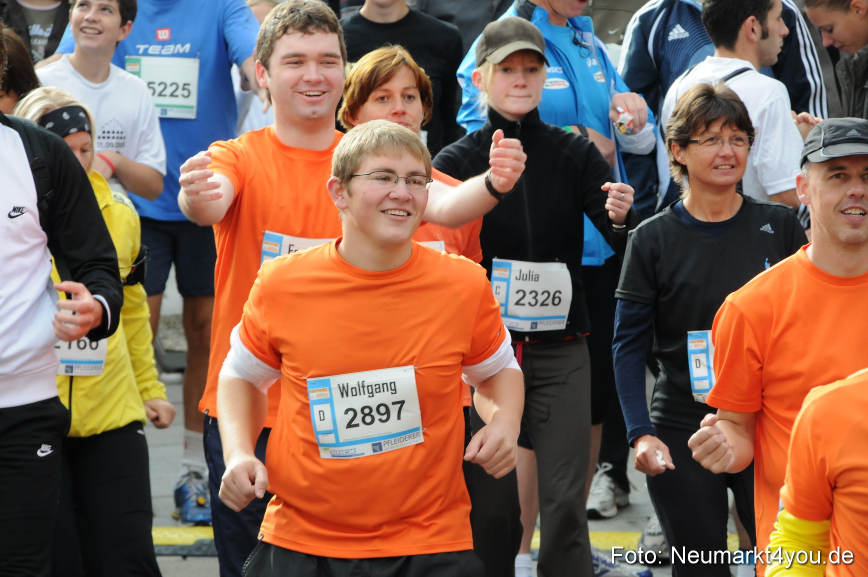 0066 Stadtlauf Neumarkt 2008